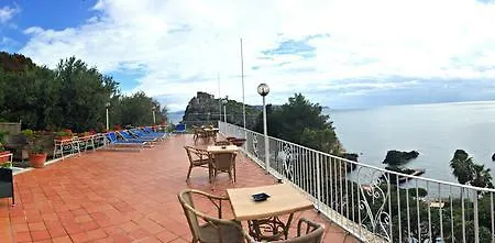 Don Felipe Ischia
