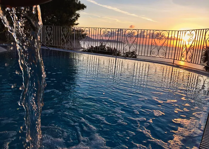 Don Felipe Boutique 3* Ísquia