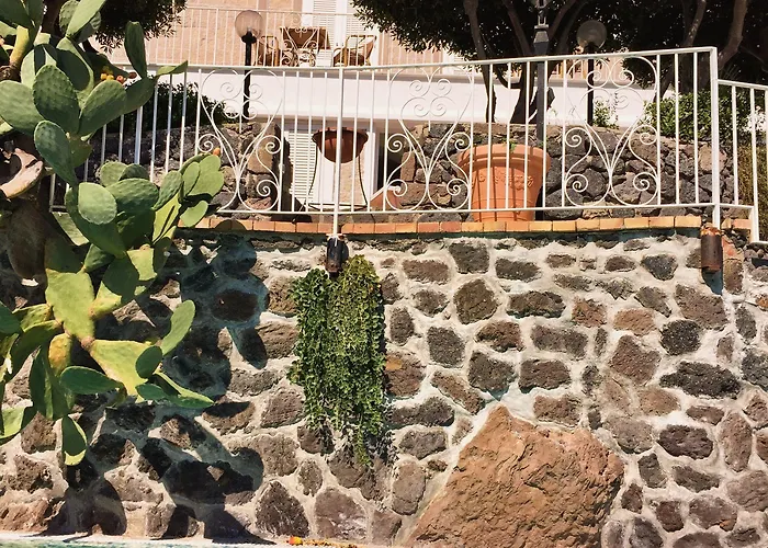 Don Felipe Boutique Ísquia